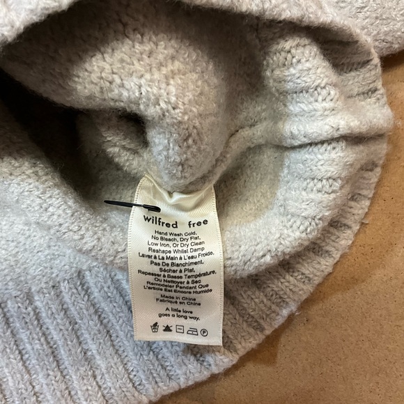 Aritzia Wilfred‎ Free Harper Sweater 100% Merino Wool - Picture 5 of 7